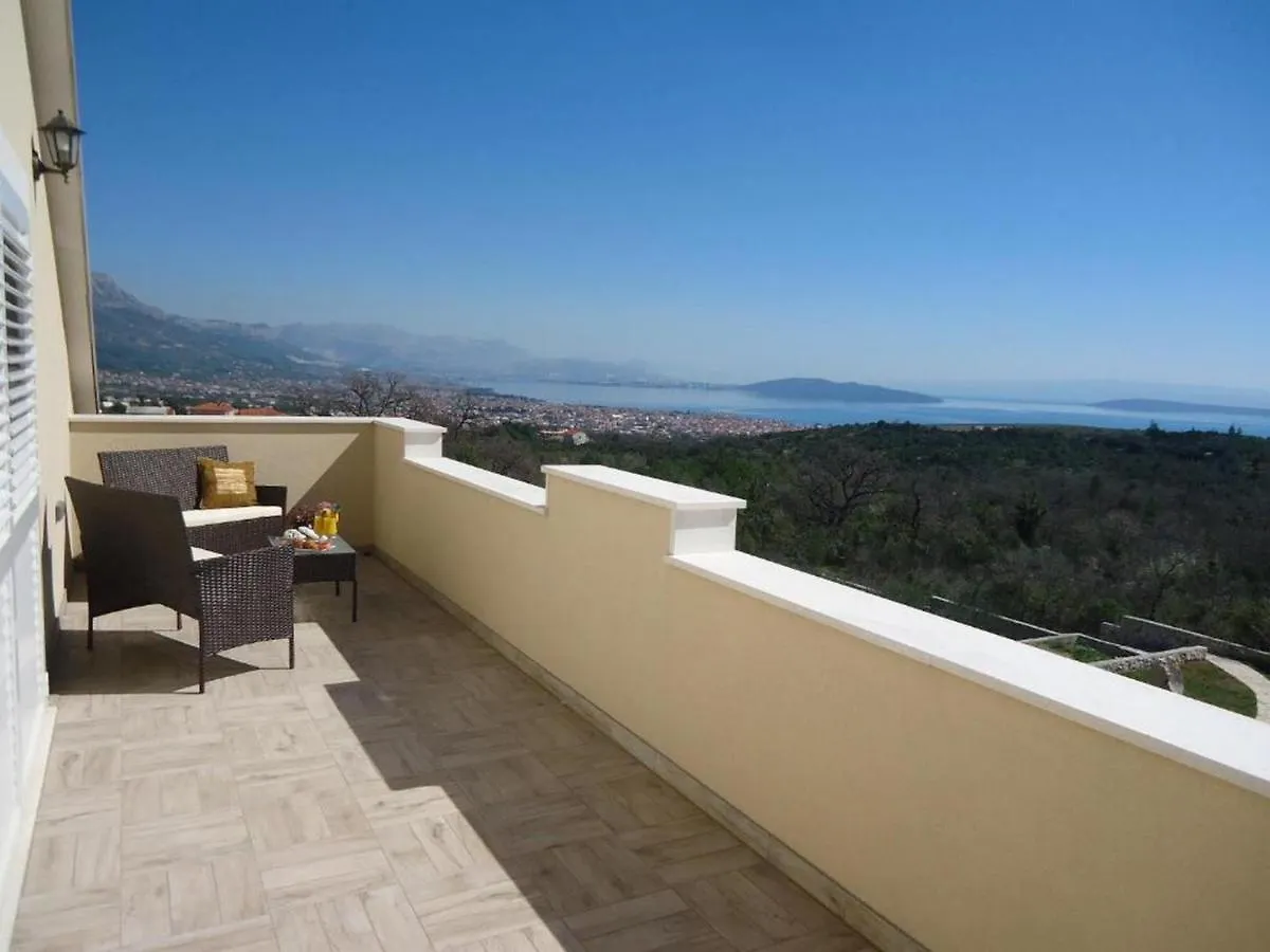 Villa Stone Queen Kastel Novi Croatia
